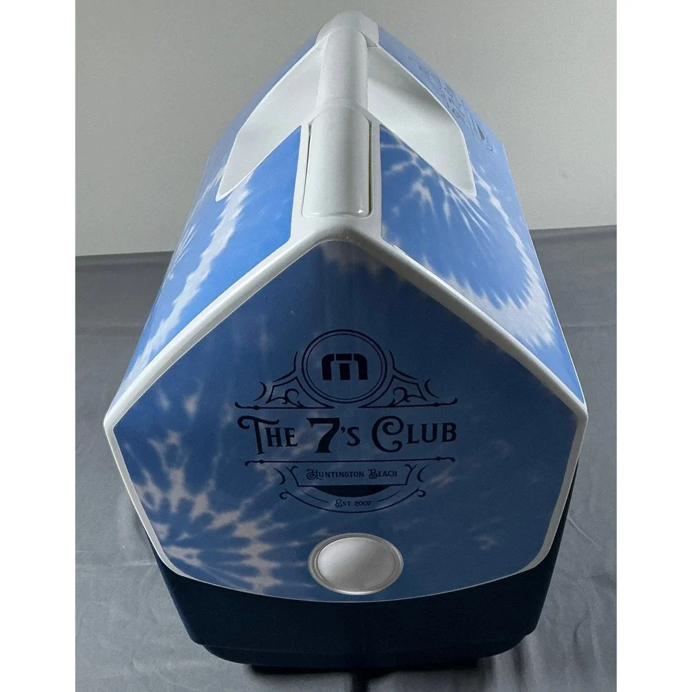 Igloo TravisMathew The 7s‎ Club Playmate Elite Cooler Tie Dye Blue White 16 Qt